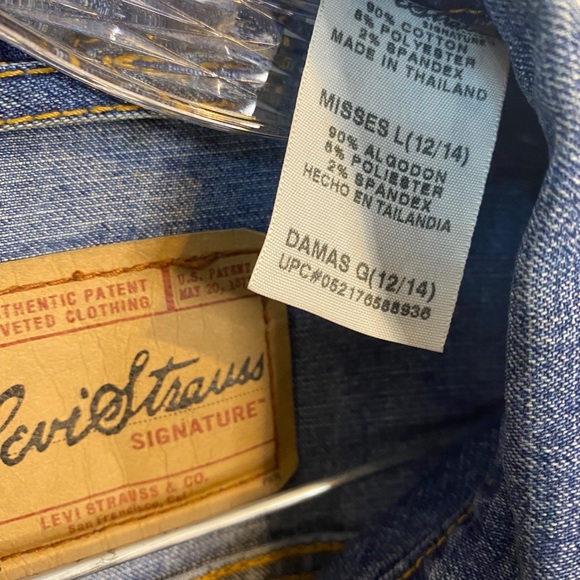 Levi’s Heritage Fit Jean Jacket - Picture 5 of 8
